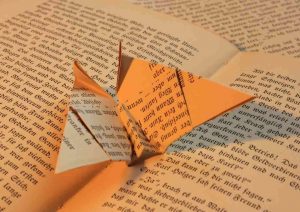 mauvaises raisons d'écriture, origami, papier, livre